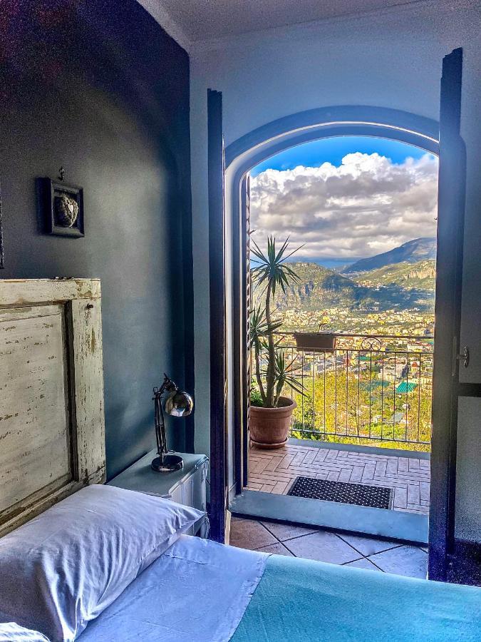 Villa Monica B&B Sorrento Ngoại thất bức ảnh
