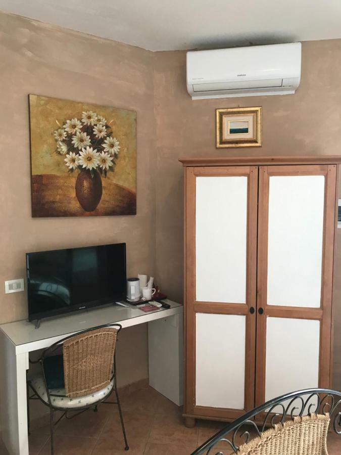 Villa Monica B&B Sorrento Ngoại thất bức ảnh