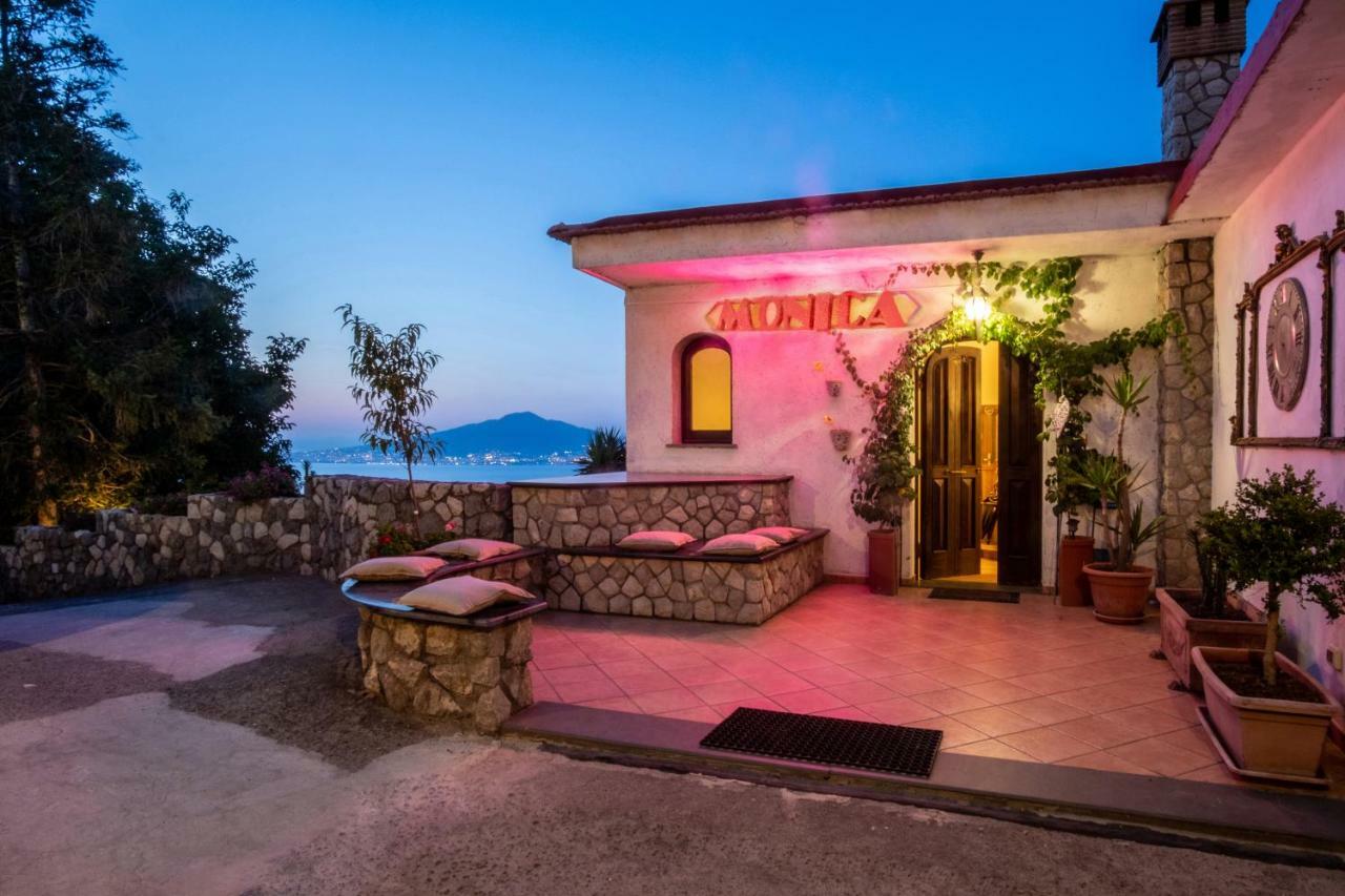 Villa Monica B&B Sorrento Ngoại thất bức ảnh